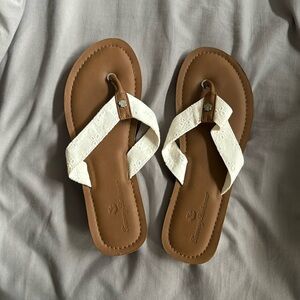 Tommy Bahama sandals